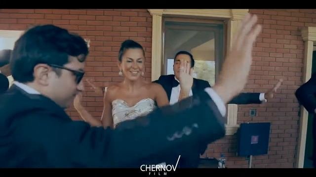 Christian Carcamo и современная азербайджанская свадьба в Баку