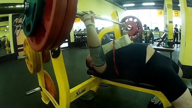 Д 2, Жим штанги лежа на брусок 10 см, 110 кг. смотреть онлайн