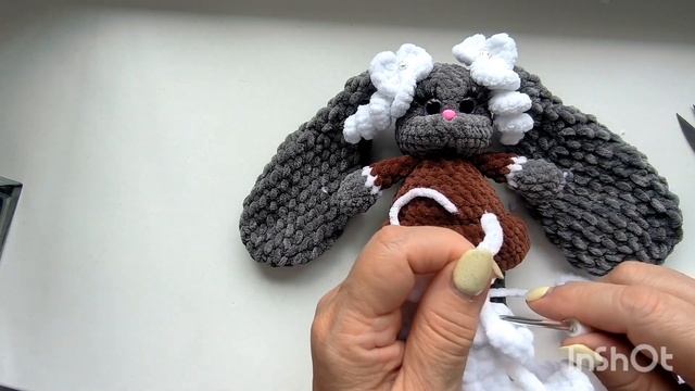 Покажу как связать фартук для зайки школьницы и как вязать сарафан для зайки!!! смотреть онлайн