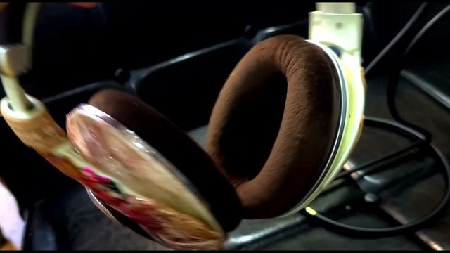 젠하이저 HD599 헤드폰과 J1UR 이어폰 코스텀 도색을 해보자 ! смотреть онлайн