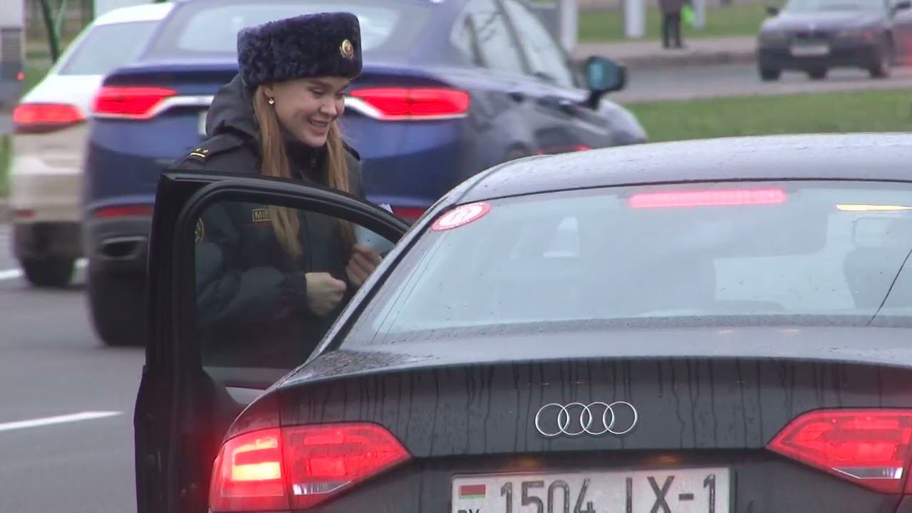 За рулем без прав: штрафы, ответственность, беспечность смотреть онлайн