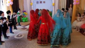 ВеДеДо. "Круг" (Коренблит - Н. Иванова) на кабардинском языке