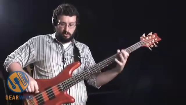 Schecter Stiletto Studio-8: Gearwire's First Eight String Bass Demo смотреть онлайн