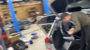 Шикарный звук в салоне автомобиля. Аудиосистема VW Polo за 111000 рублей. Скрытая установка + стелс