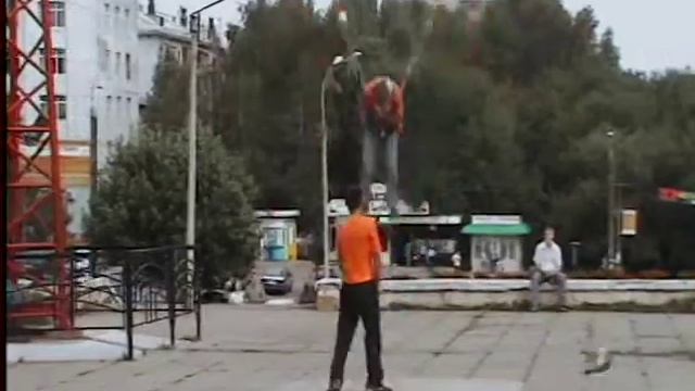 И почему люди не летают как..... смотреть онлайн