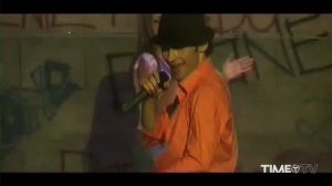 Де че плынг китареле  ( о чем плачут гитары  )