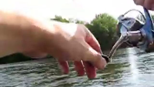 Ловля голавля мягким твичингом (Pontoon21 Fop) смотреть онлайн