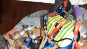 МАШИНКА НА РАДИОУПРАВЛЕНИИ СВОИМИ РУКАМИ С ДВИГАТЕЛЕМ ОТ ШУРУПОВЕРТА /DIY/ 12v