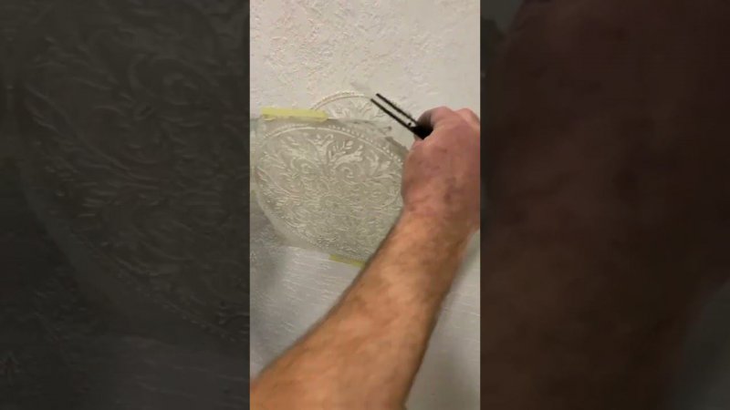 Итоговая работа ученика курса по декору стен.