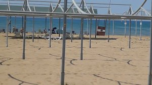 Сиде. Пляж отеля  Palm World Resort 5*.
