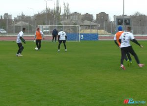 Ветераны волгоградского футбола встретились на поле СК  "Зенит"