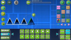 КАК СДЕЛАТЬ НЕ НАСТОЯЩИЙ ШИП В GEOMETRY DASH