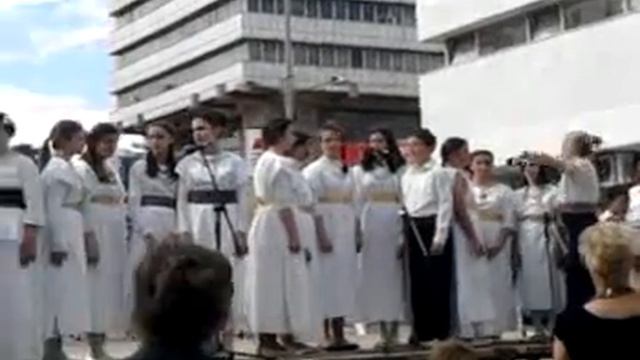 Etno grupa Lazarice - Cije je ono devojce смотреть онлайн