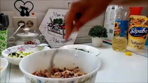 Салат из СКУМБРИИ консервированной/Нежный и сочный/Очень вкусно!!!