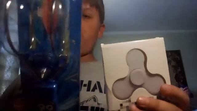 Обзор спинера который светится и поёт смотреть онлайн