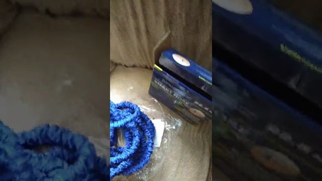 "Светофор" бомжмагаз, купил "растущий поливочный шланг". Распаковка.