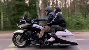 Harley-Davidson road glide