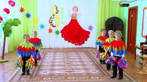 Танцы в старшей группе детского сада - видео. "Танец попугаев".