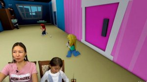 МОНСТР в садике! ROBLOX Daycare с мисс Томирис геймс