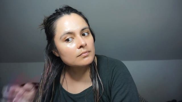 Trying MOROCCANOIL's Color Depositing Mask VLOG Style | Nadia Vega смотреть онлайн