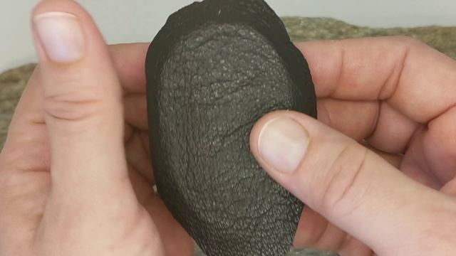Брелок для ключей из бисера и натуральных камней. Своими руками с  люверсами. Необычный подарок.