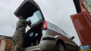 Как УБРАТЬ остатки ТОНИРОВКИ с заднего стекла с обогревом