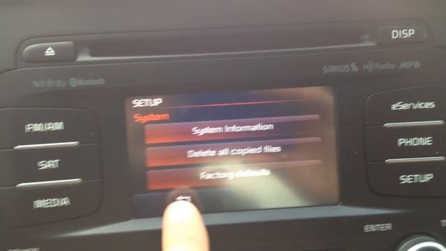 Kia UVO hard drive USB Jukebox Download MP3 / WMA music files pt1 смотреть онлайн