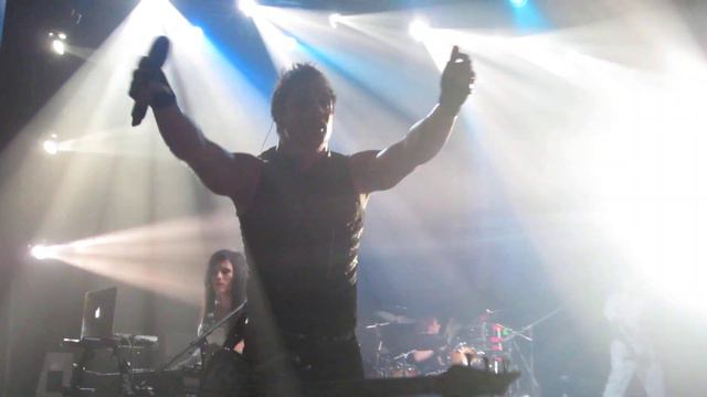 Skillet - 4. Comatose (Saint-Petersburg 27.11.11) смотреть онлайн