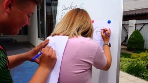 Кто из ребят угадает, что нарисовано на Спине? Может Амелька?