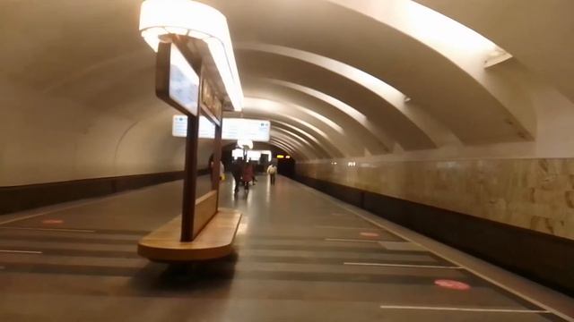 Станция метро "КРЫЛАТСКОЕ"