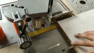 Кромкооблицовочный станок (мини)