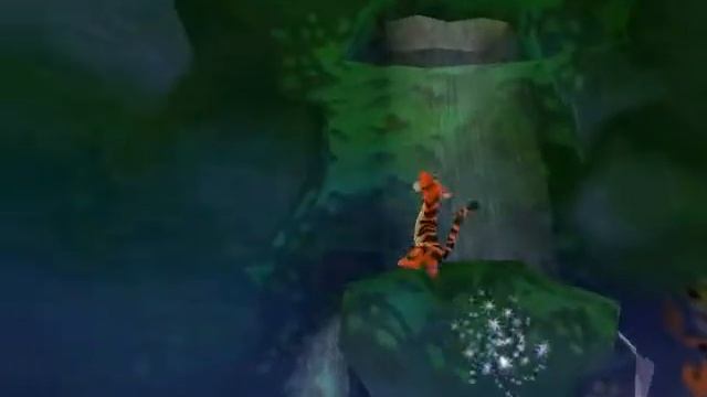 2 Игра "Tigger's Honey Hunt"; "Tigger and Winnie" - "Неправильные пчёлы и слонята в рубашках".