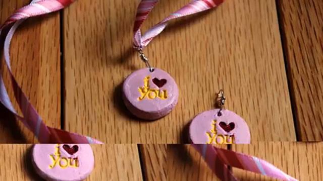 Слушать новинки онлайн. Просто мега! Обожаю! смотреть онлайн