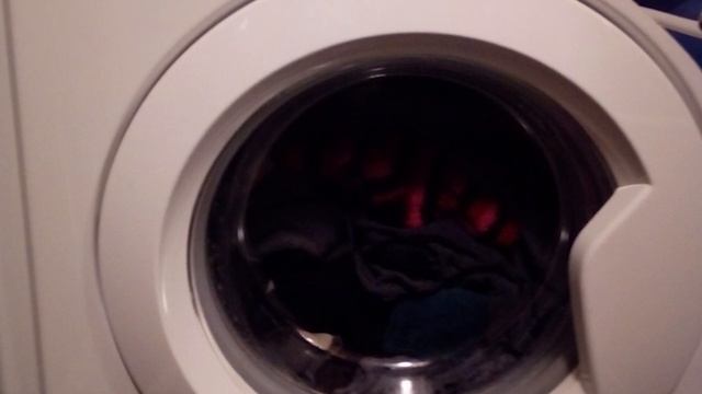 Стиральная машина Indesit IWSD 51051 смотреть онлайн