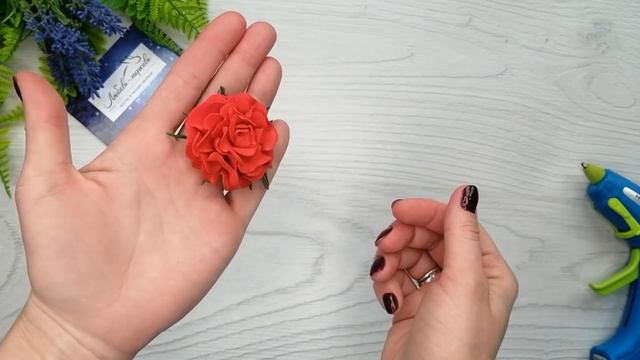 Королева бала! Праздничный нарядный ободок с РОЗОЧКАМИ из фоамирана / МК канзаши DIY rose bezel смотреть онлайн