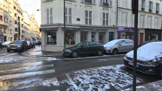 Снег в Париже ?? Пешеходная экскурсия Зима во Франции 2024 в формате 4K HDR
