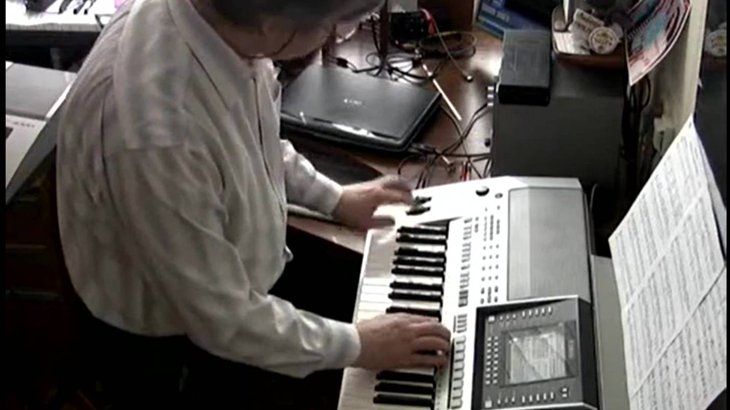 2013.05.08_Веб-школа Питера Баартманса 4lvl-Избушка на курьих ножках_Song