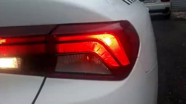 Левый фонарь Kia K5 92401-L2000