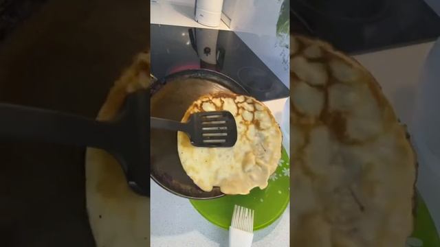 Рецепт «Тонкие ажурные блинчики» смотреть онлайн