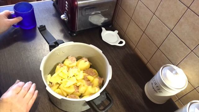 Готовим дома  // Фаршированный картофель  /Картошка с мясом
