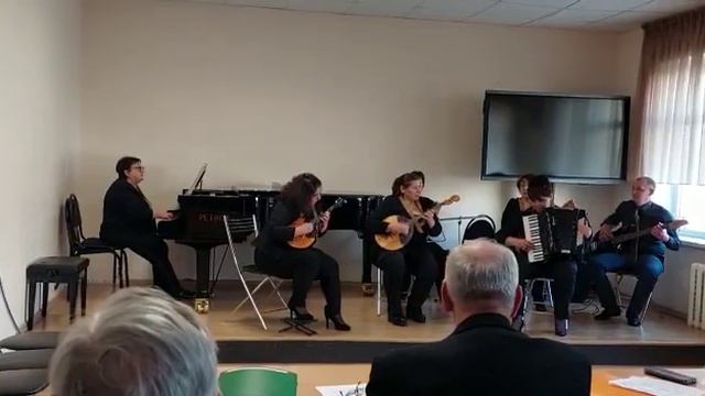 Ансамбль преподавателей "Гармония" С. Качалин"Старое банджо" смотреть онлайн