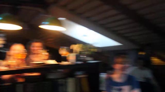 Чтецы Екатеринбург в NEW-BAR . Читают и поют свои стихи и песни . смотреть онлайн