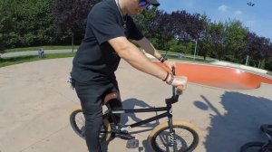 HOW-TO ONE EIGHTY/HOW TO 180 ON BMX/КАК СДЕЛАТЬ 180 НА БМХ