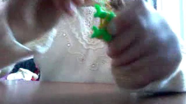 АНАНАС из резинок на рогатке смотреть онлайн