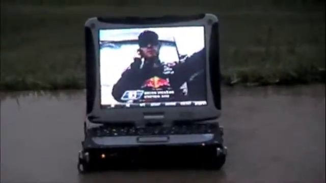 Panasonic Toughbook CF-19 in the rain... смотреть онлайн