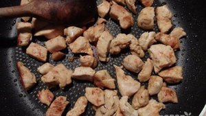 Салат Курица с ананасом