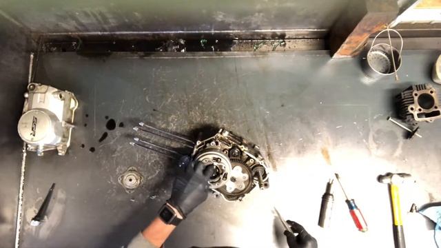 How TO - SSR125 Pit Bike SSR 125cc Clutch Removal Friction Steel Pack Adjustment Clearance Basket