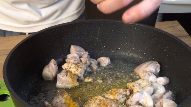 ПЛОВ С КУРИЦЕЙ В ГОРШОЧКАХ