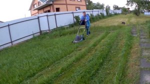 Газонокосилка Makita.Покос высокой травы.