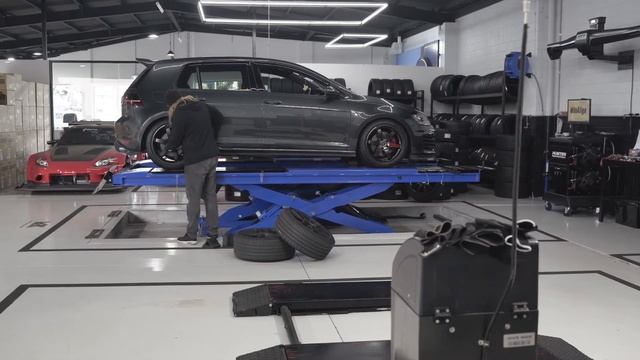 Giving away a set of TE37SL Black Editions and Michelin Pilot Sport 4